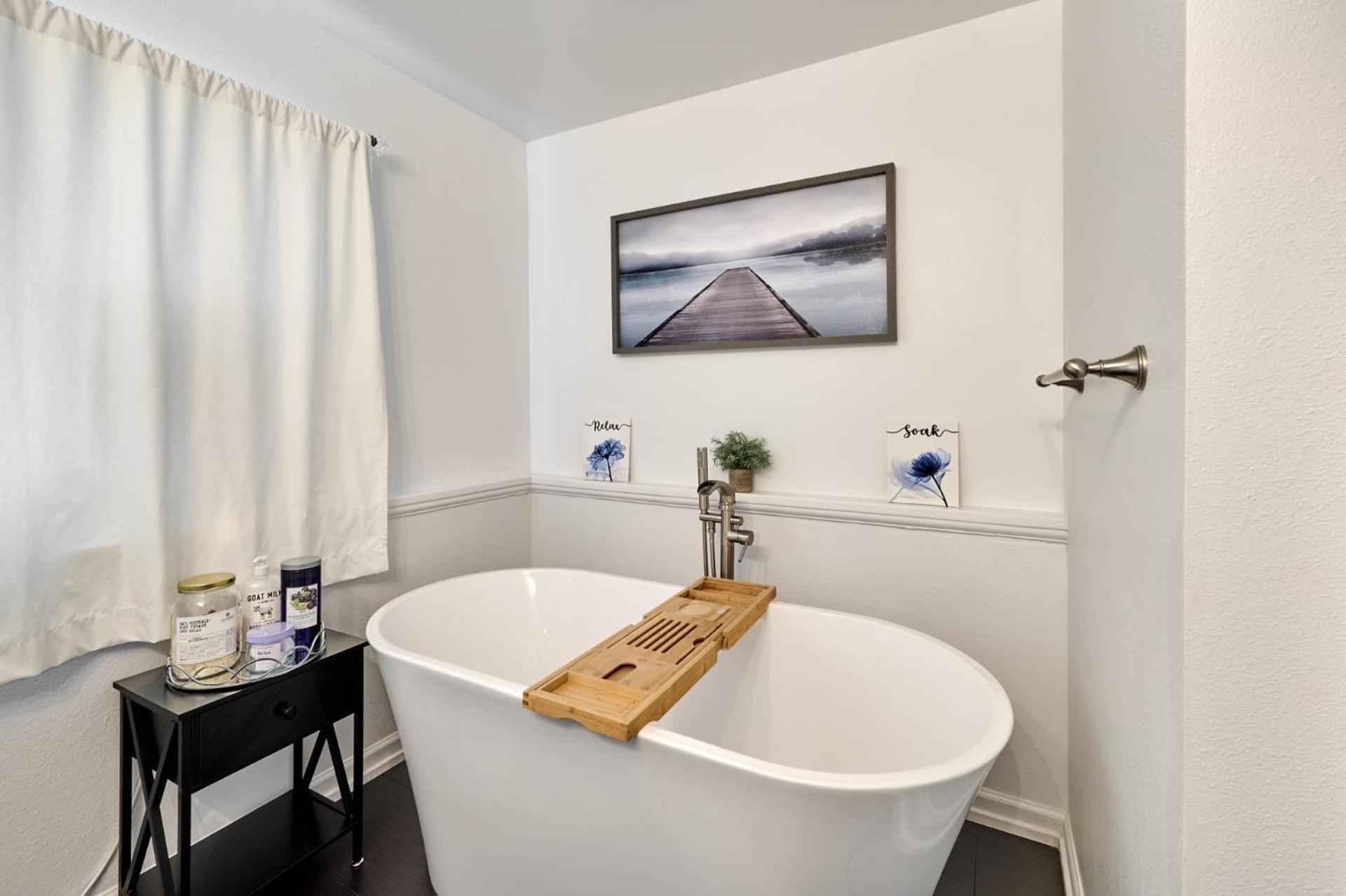 Home - Elegant Comfort 22 Minutes To Osu Lebanon Bagian luar foto
